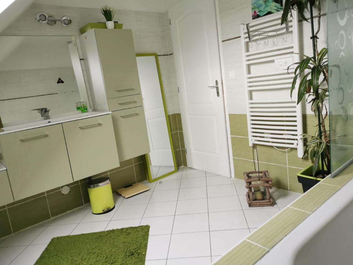 Bed and Breakfast Laurilia Saint-Romain-sur-Cher Екстер'єр фото
