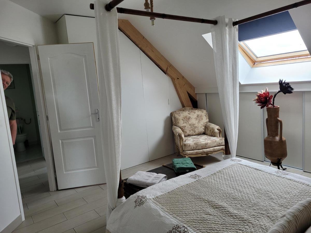 Bed and Breakfast Laurilia Saint-Romain-sur-Cher Екстер'єр фото